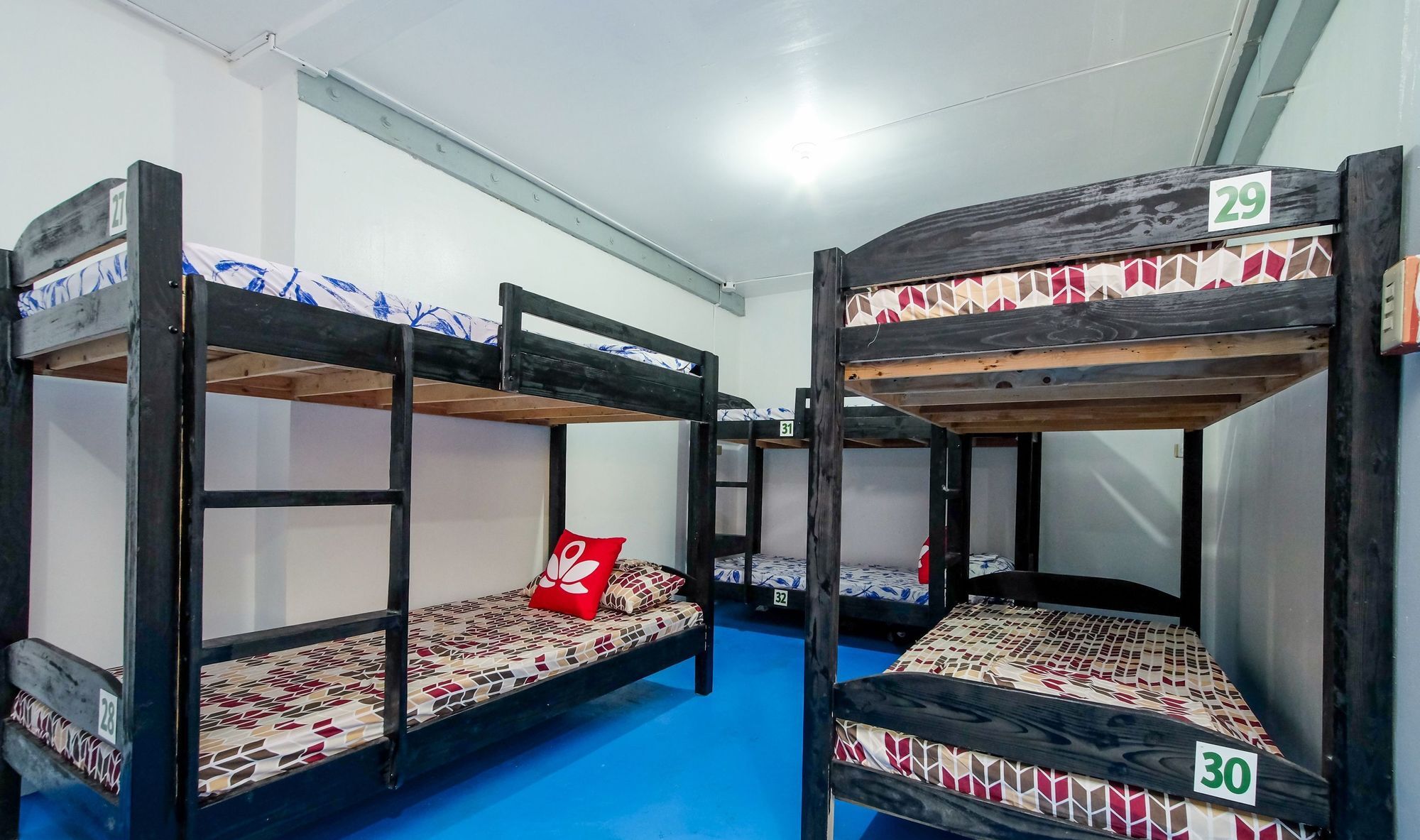 Zen Hostel Haven Backpackers Makati City Luaran gambar